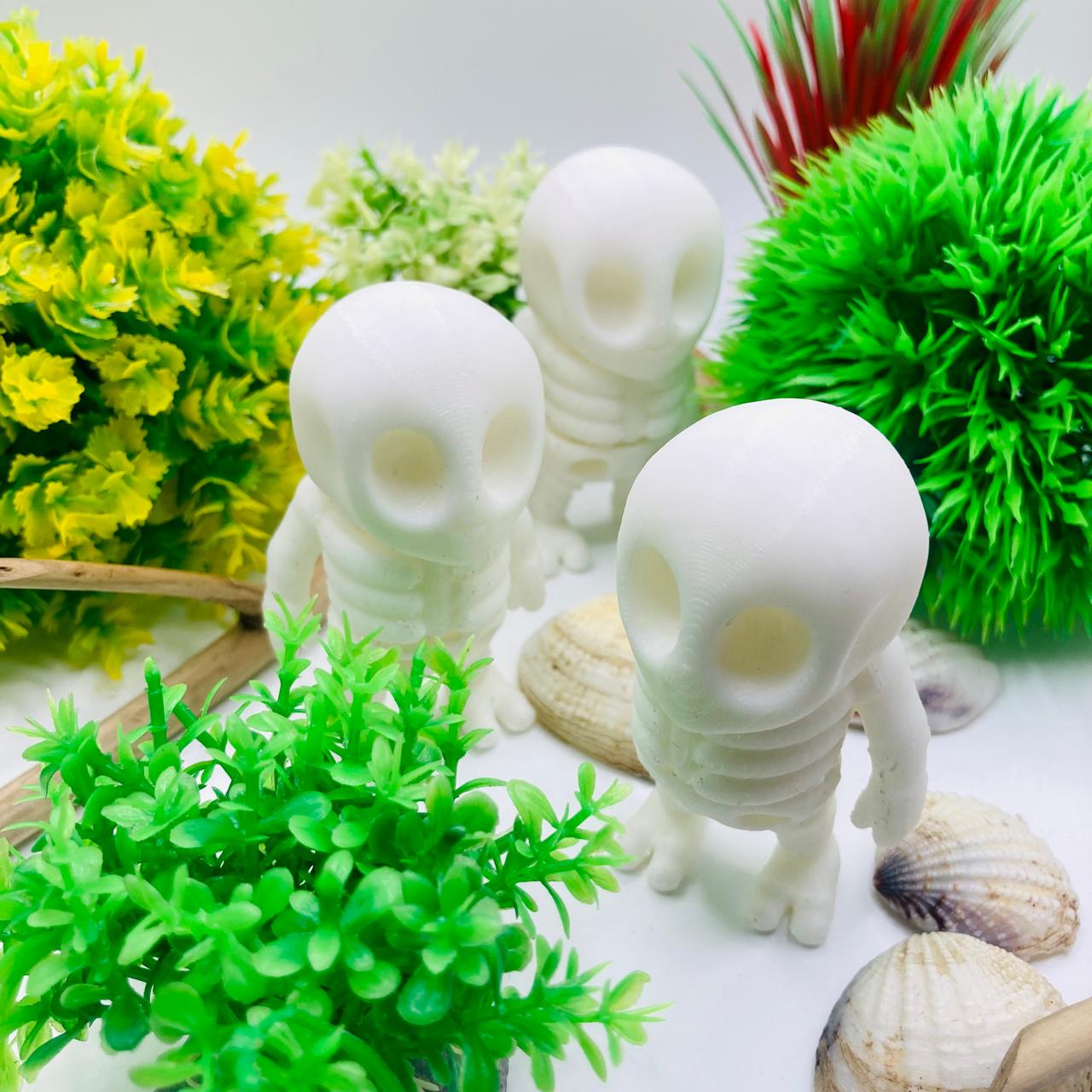 Articulated Toys – 3x Tiny Alien Skeleton